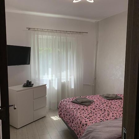 Apartament Regim Hotelier ออราแด ภายนอก รูปภาพ
