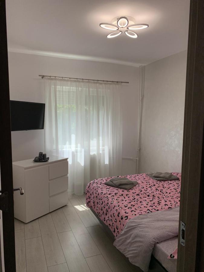 Apartament Regim Hotelier ออราแด ภายนอก รูปภาพ